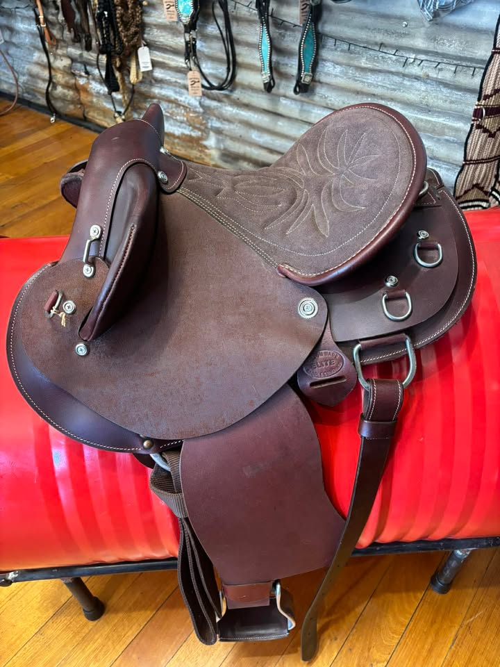 ELITE JUNIOR FENDER BUSHMAN II