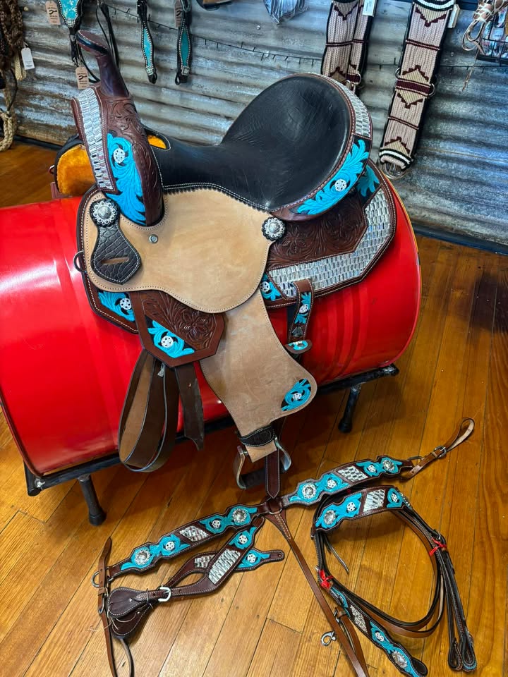 SPARKLE BARREL SADDLE
