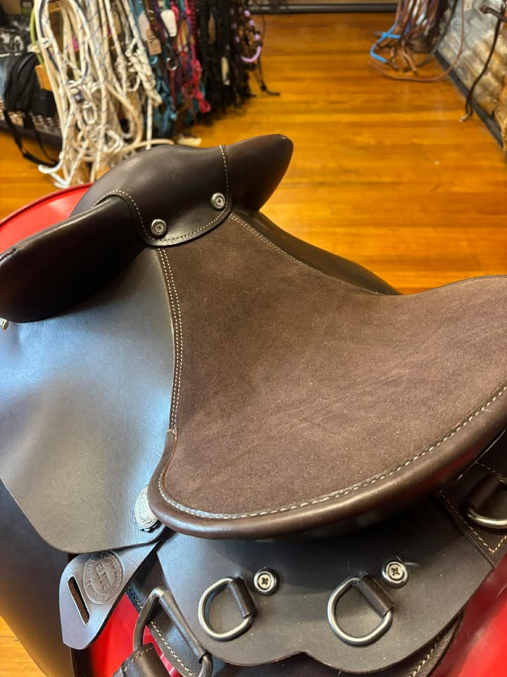 ELITE FENDER COUNTRYMAN II