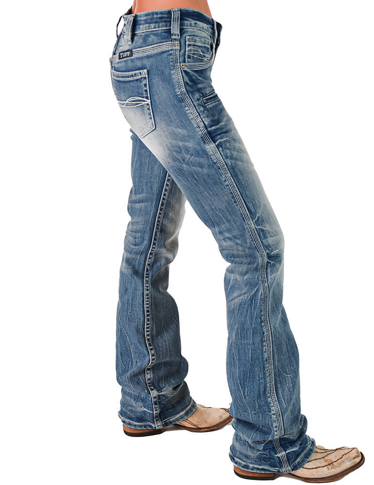Cowgirl Tuff Competitor
