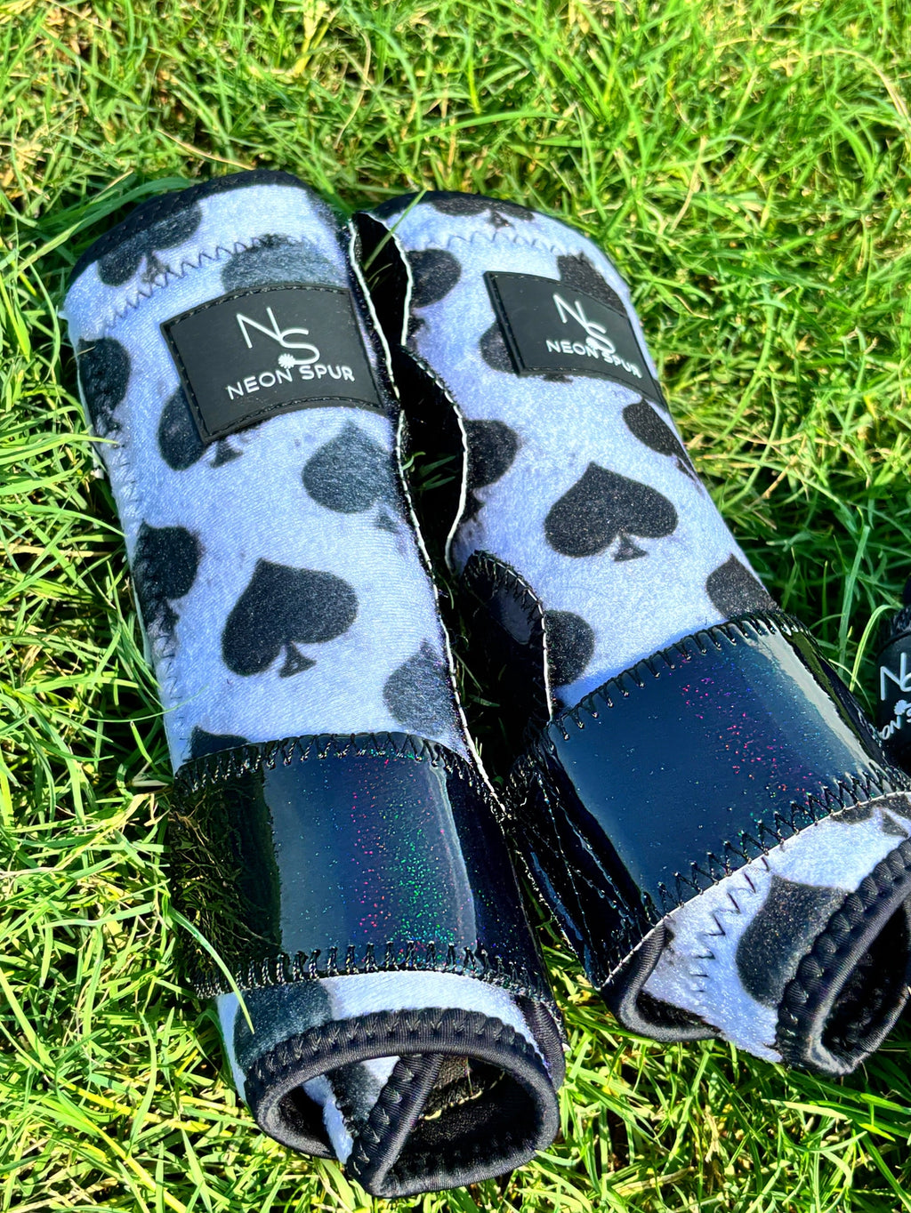 Smoking spades splint sport boots